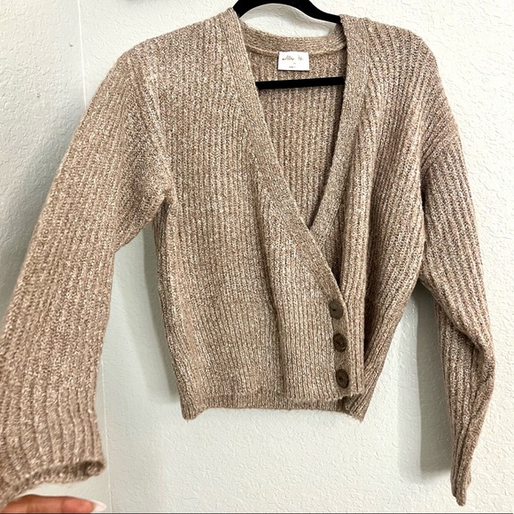 Comfy and cozy Allie Rose Beige knit cardigan sweater - Picture 6 of 11